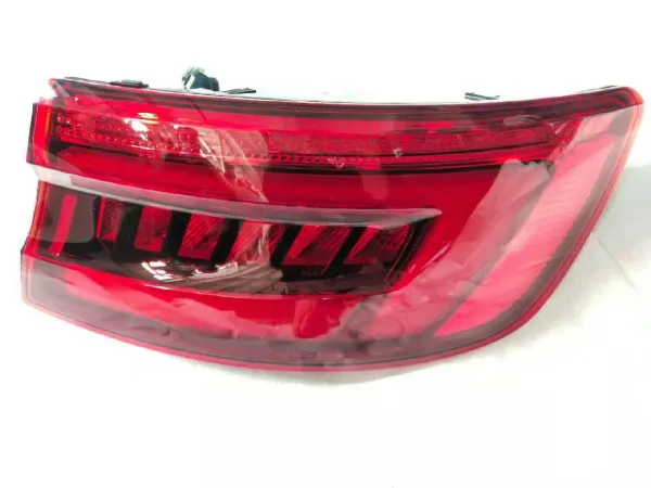 Piloto trasero exterior izquierdo 8W5945091C VAG