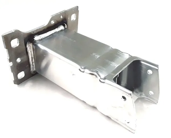 Soporte del refuerzo del parachoques delantero 8W6807134A VAG