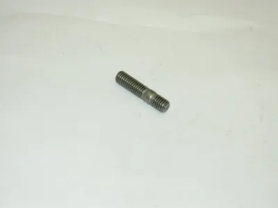 Perno (espárrago) de fijación de la turbina VAG N0445143