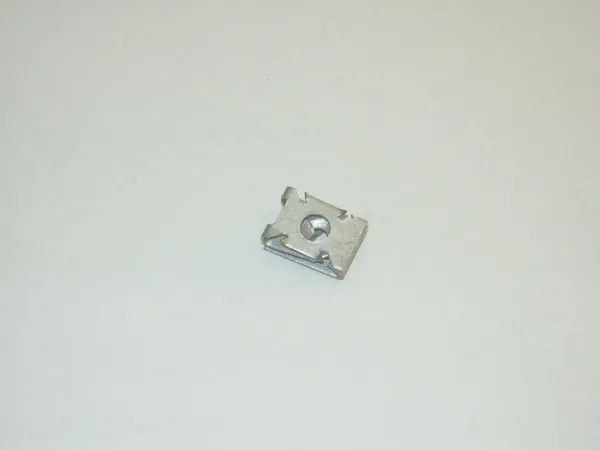 Tuerca remachable para tornillo autorroscante N90959101 VAG