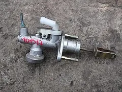 Cilindro maestro de embrague Nissan Primera P12