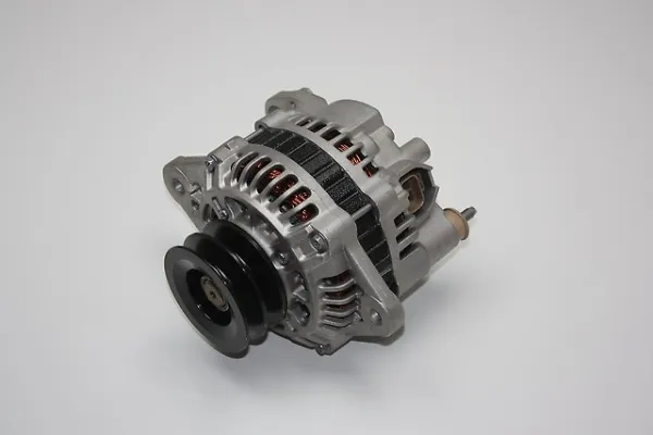 Alternador 3730045001 Hyundai/Kia