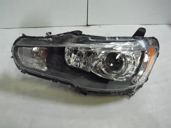 Faro izquierdo 8301C385 Mitsubishi