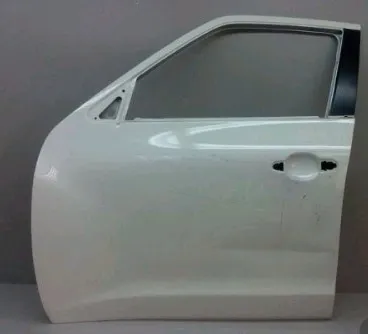 Puerta delantera izquierda Nissan JUKE NMUK