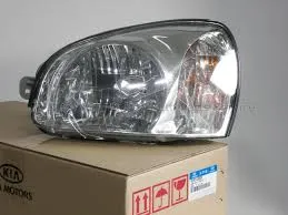 Faro izquierdo 9210126000 Hyundai/Kia