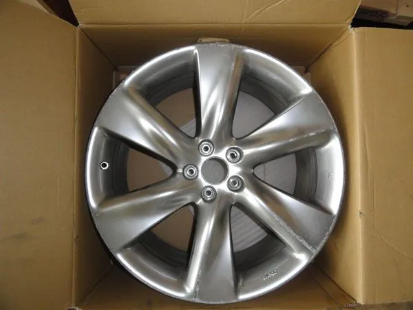 Llantas D0C001CA4A Nissan/Infiniti