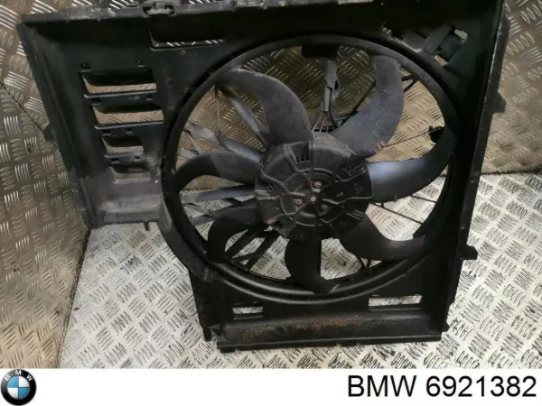 Difusor del radiador del aire acondicionado con ventilador y motor 6921382 BMW