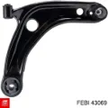 Brazo inferior izquierdo de la suspensión delantera Toyota Yaris SP90