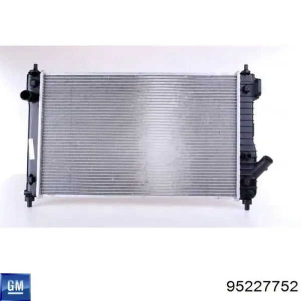 Radiador 95227752 General Motors
