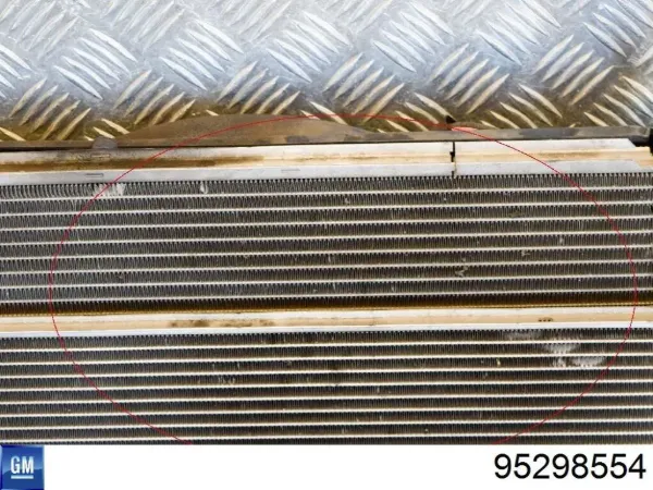 Radiador 95298554 General Motors