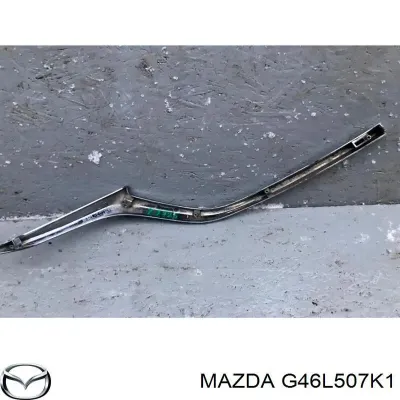 Moldura izquierda de la parrilla del radiador MAZDA G46L507K1