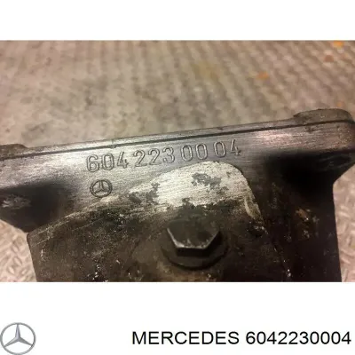 Soporte para taco de motor derecho MERCEDES 6042230004