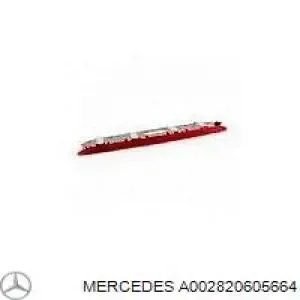 Tercera luz de freno A002820605664 Mercedes