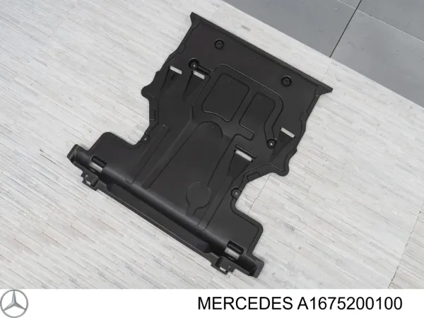 Protección delantera del motor A1675200100 Mercedes