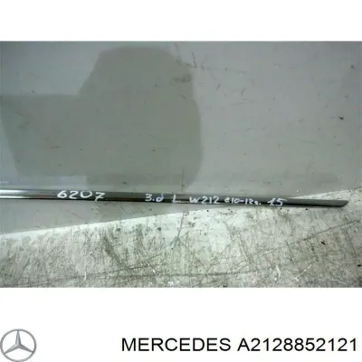 Moldura de parachoques trasero izquierdo MERCEDES A2128852121