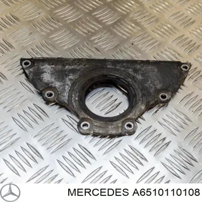 Tapa delantera de culata MERCEDES A6510110108
