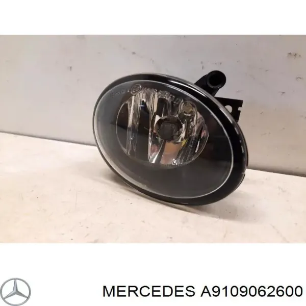 Faro antiniebla derecho A9109062600 Mercedes