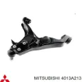 Brazo inferior izquierdo de la suspensión delantera Mitsubishi Pajero 