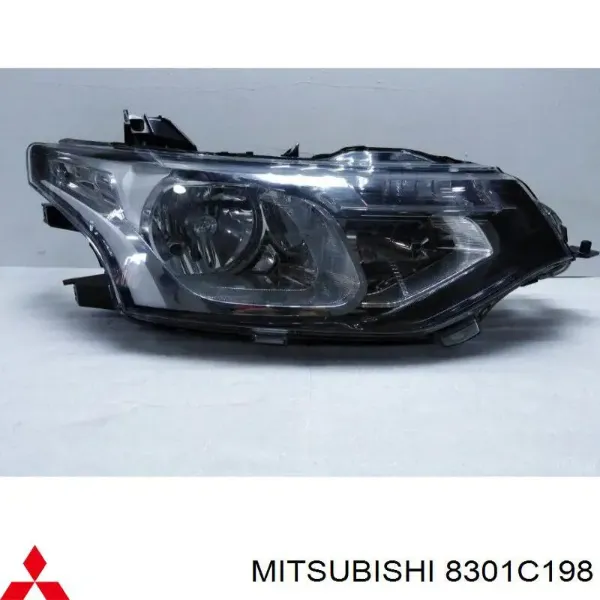 Faro derecho 8301C198 Mitsubishi