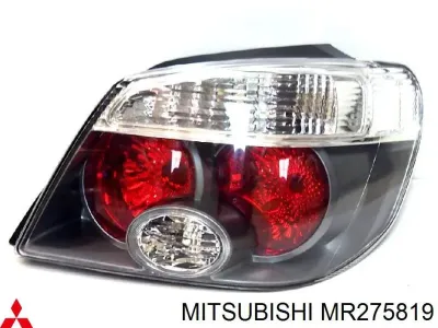 Piloto trasero izquierdo de parachoques MITSUBISHI MR275819