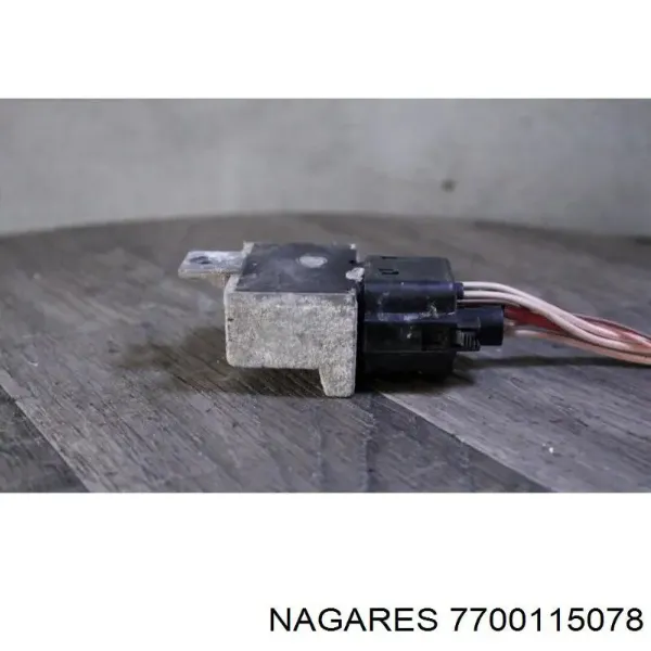 Relé de bujía de precalentamiento Renault Trafic 2 FL