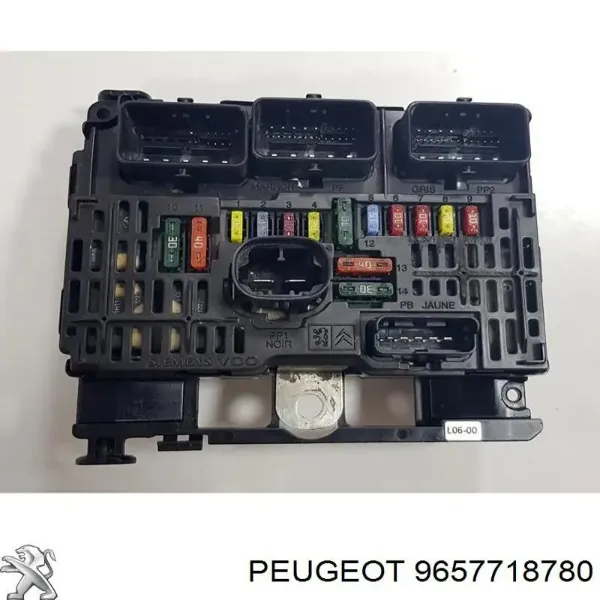 Caja de fusibles 9657718780 Peugeot/Citroen