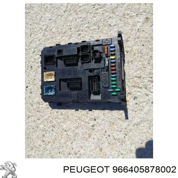 Caja de fusibles 966405878002 Peugeot/Citroen