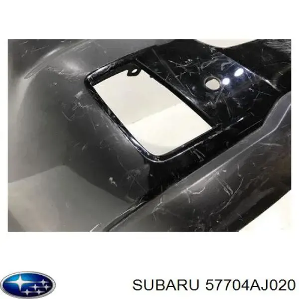 Parachoques trasero 57704AJ020 Subaru
