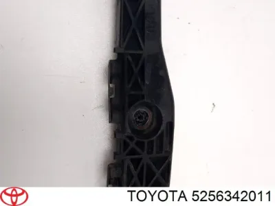 Soporte de guía para parachoques trasero, izquierda TOYOTA 5256342011