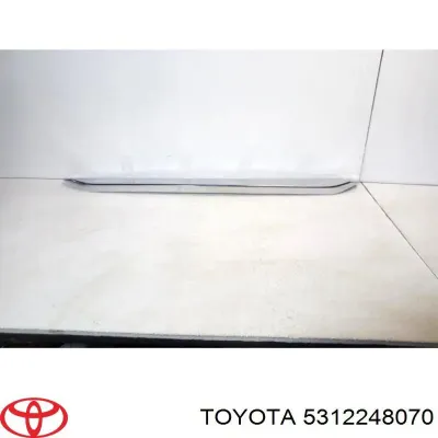 Moldura inferior de la parrilla del radiador TOYOTA 5312248070
