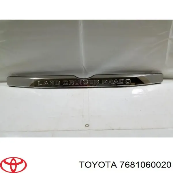 Moldura de tapa de maletero 7681060020 Toyota