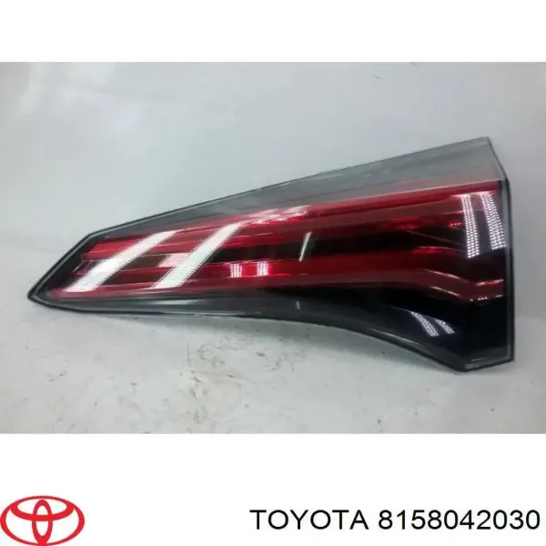 Piloto trasero interior derecho 8158042030 Toyota