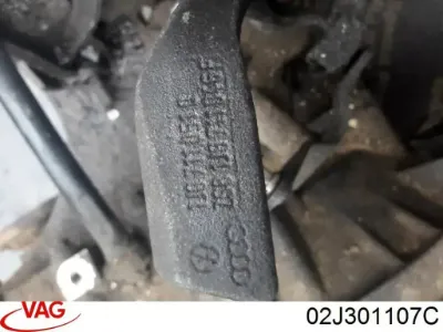 Cárter de embrague VAG 02J301107C