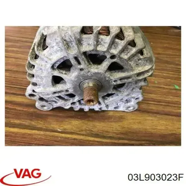03L903023F VAG Alternador de coche