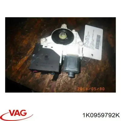 Motor del elevalunas de la puerta delantera derecha VAG 1K0959792K