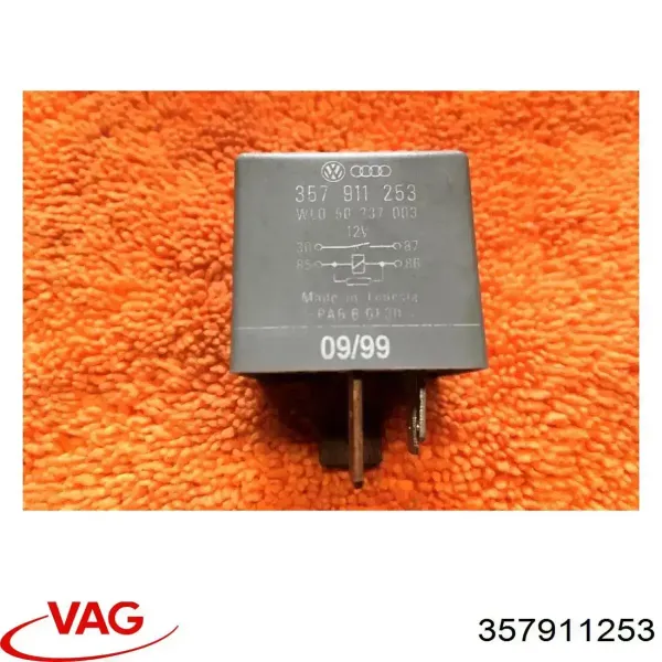 Relé de bujía de precalentamiento Skoda Octavia 1U2