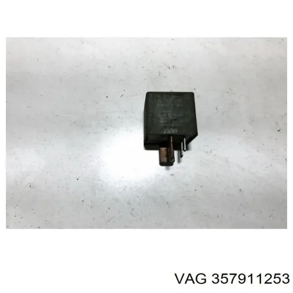 Relé de bujía de precalentamiento Skoda Octavia 1U2