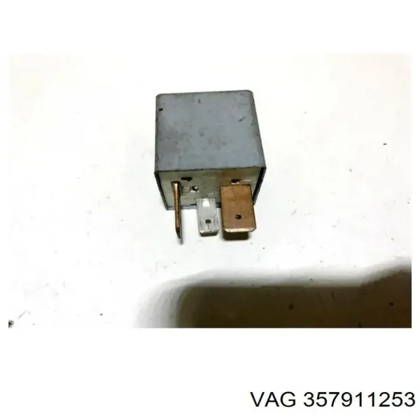 Relé de bujía de precalentamiento Skoda Octavia 1U2