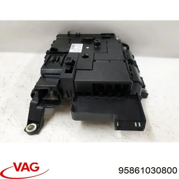 Caja de fusibles 95861030800 VAG