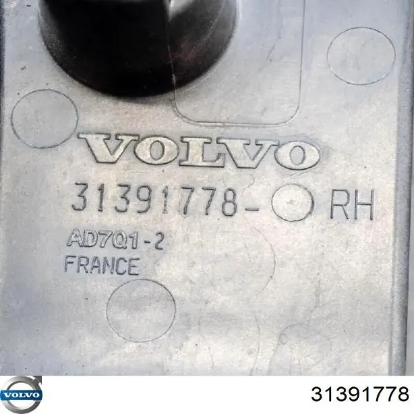Soporte delantero de guardabarros delantero derecho 31391778 Volvo