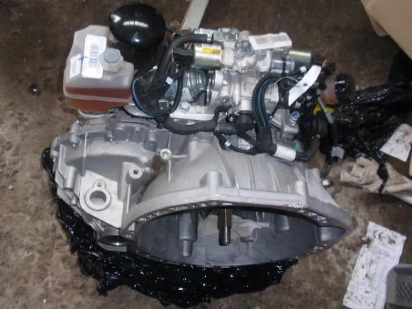 Actuador de selección de marchas 309105236R Nissan/Infiniti