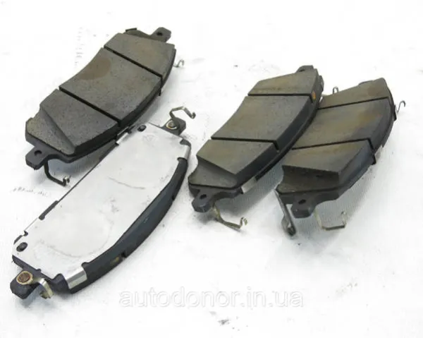 Pastillas de freno D1M605MT0A Nissan/Infiniti