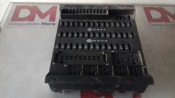Caja de fusibles 0015430615 Mercedes