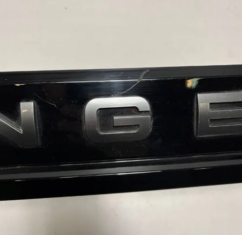 Moldura de la puerta trasera LR114501 Land Rover