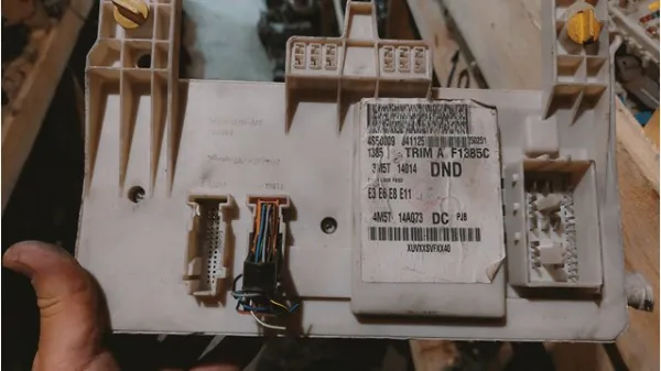  4M5T14A073DC Ford