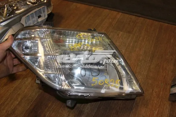 Faro derecho 260105X10A Nissan/Infiniti