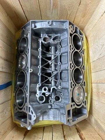 Bloque de cilindros del motor LAND ROVER LR100471