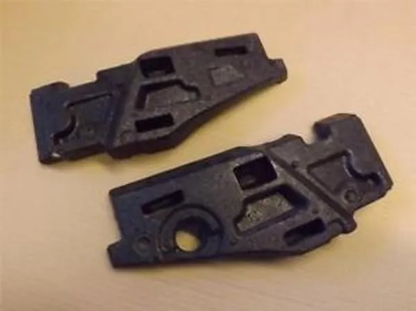 Soporte de parachoques delantero derecho 24460292 General Motors