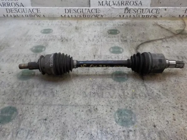 Semieje delantero izquierdo GDB12560XA Mazda