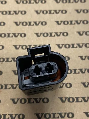 Conector de alternador VOLVO 20429834